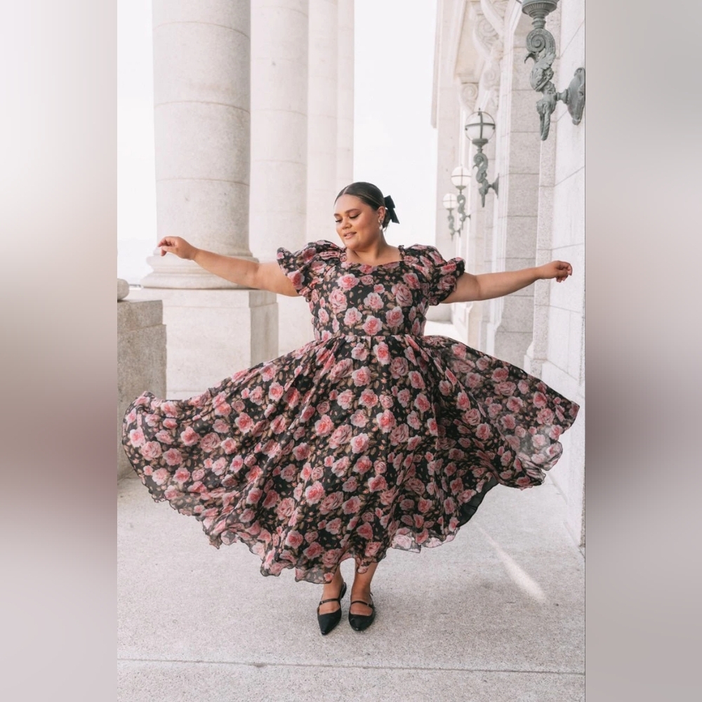 Ivy City Co. Melody Dress In Midnight Rose, Plus Size 3X